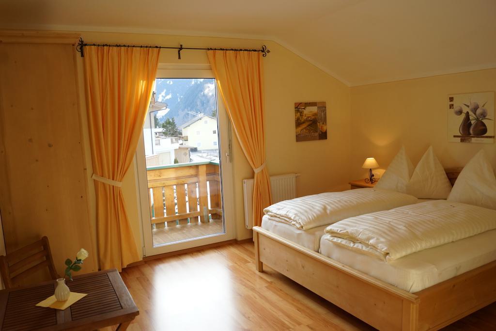 Chalet Olympia Neustift im Stubaital Kamer foto